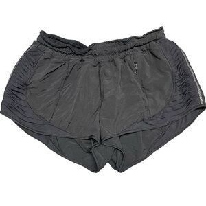 Lululemon Athletica Women’s Black Hotty Hot 2.5” Shorts - NO TAG